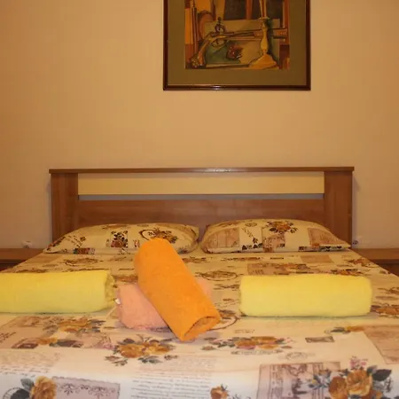 Gasthof Bohemia Retro In Centar 3*